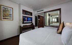 The Q Hotel